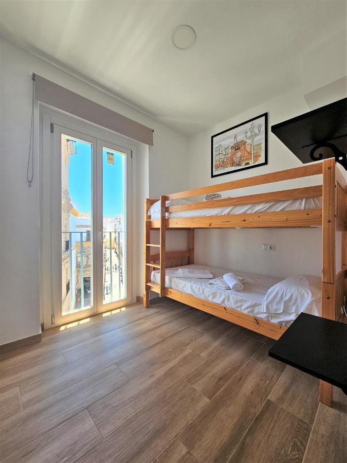 Apartamentos Plaza Santo Domingo Cadiz Exterior photo