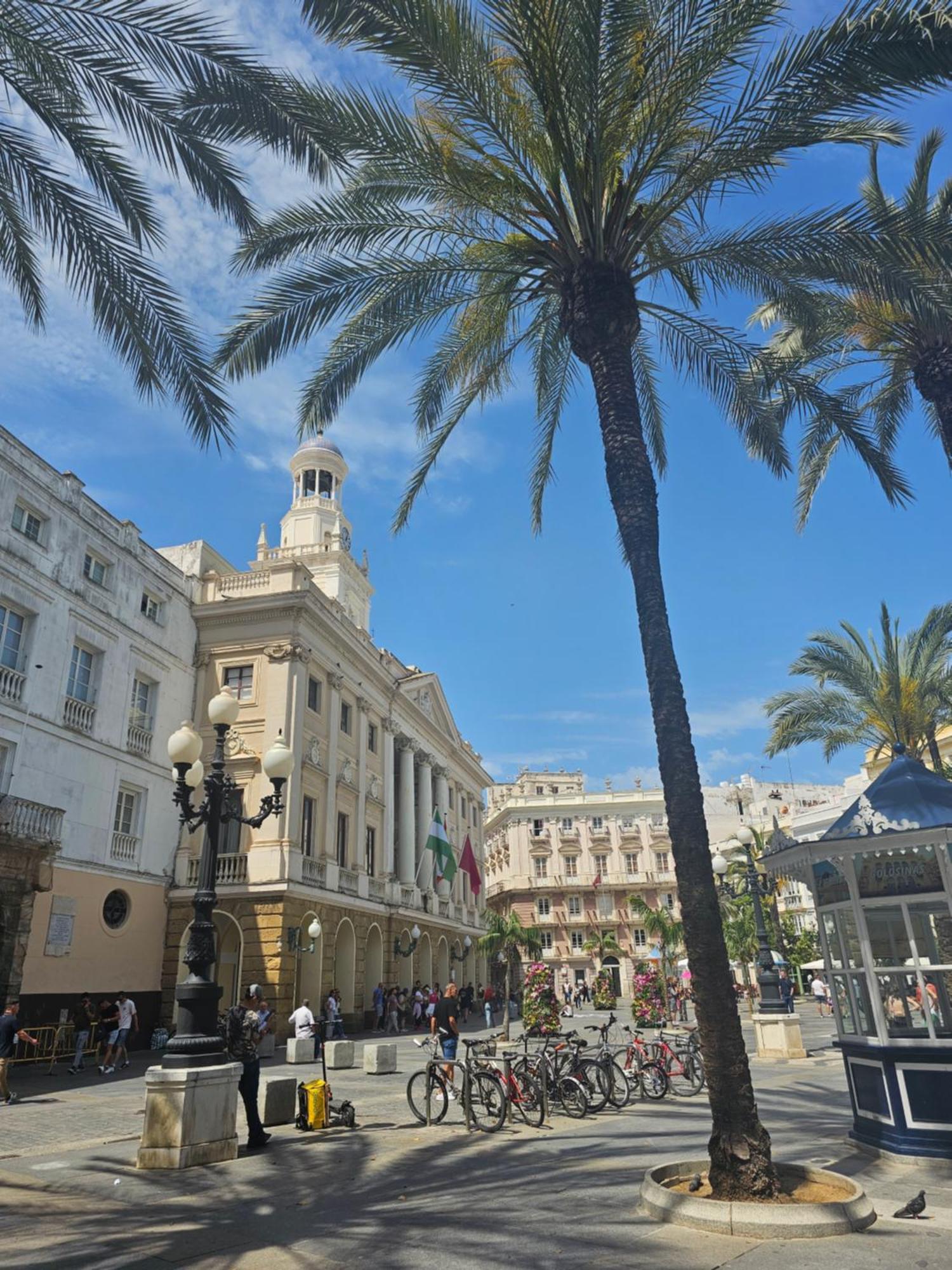 Apartamentos Plaza Santo Domingo Cadiz Exterior photo